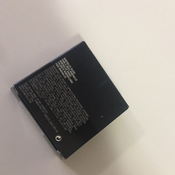 ... - Picture 2 of 5